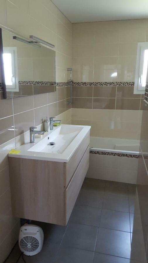 Villa Du Pic Vert 105M2 , 4 Chambres De Plain-Pied Avec Piscine A Montfaucon Montfaucon  Zewnętrze zdjęcie